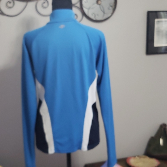 Colorblock Zippered Jacket - Picture 2 of 6